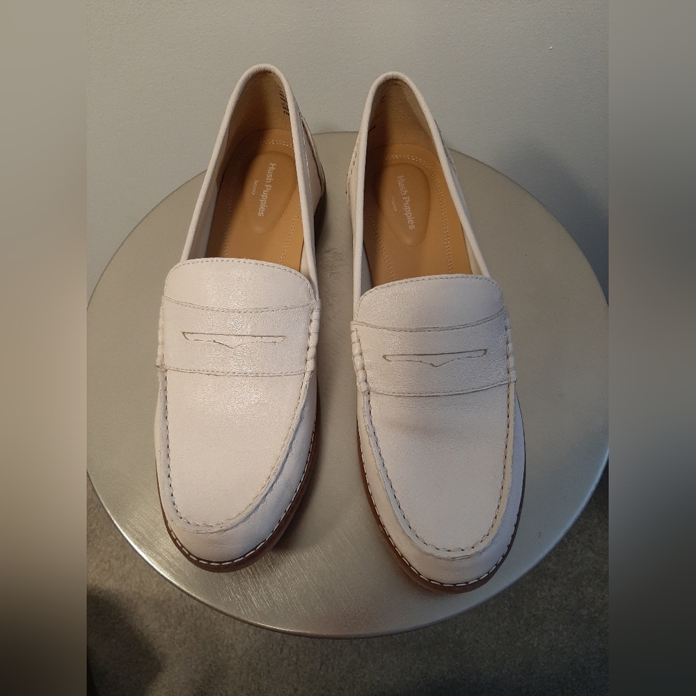Hush Puppies Women’s Cream Loafers